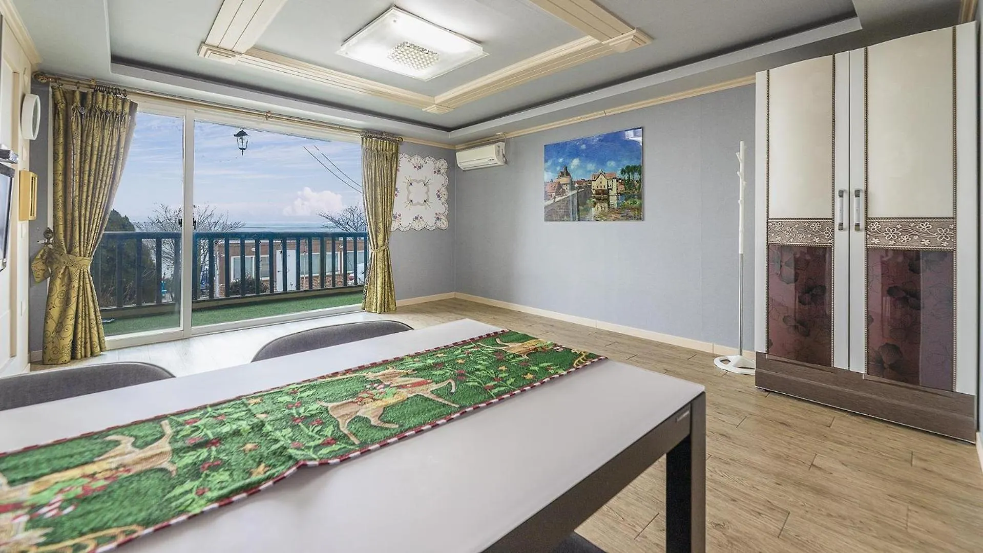 Ganghwa Badatgashimteo Pension Incheon